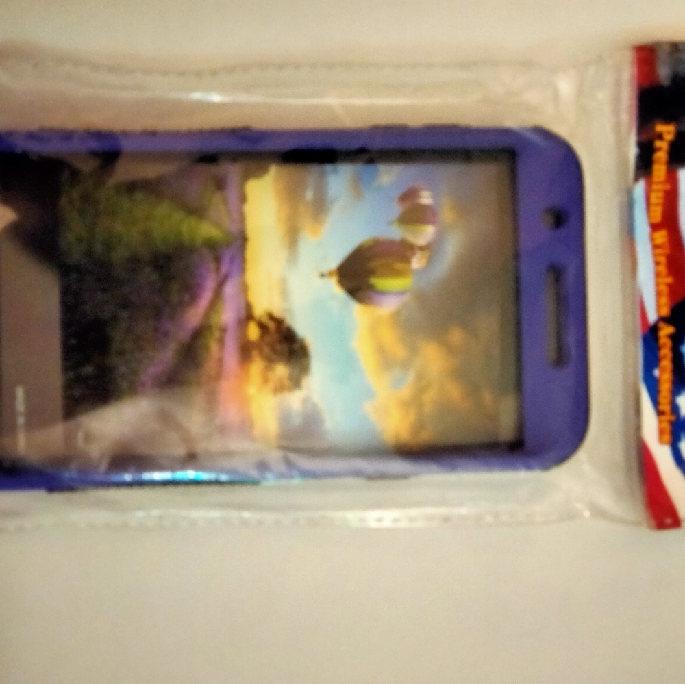 Cell phone cases - Picture 10 of 16